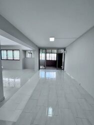 Tampines Street 42 (Tampines), Multi Generation #540889741